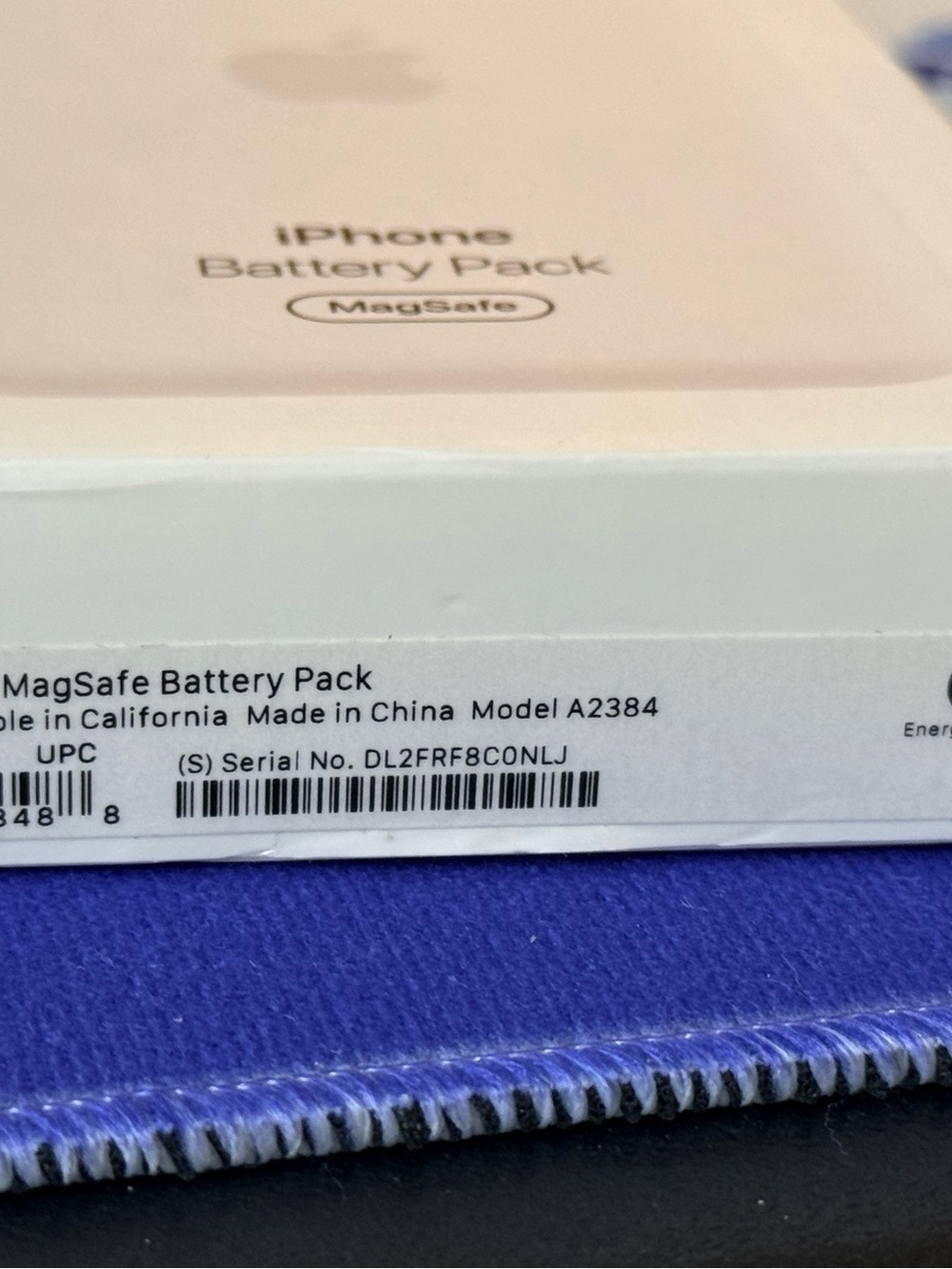 Apple IPhone Battery Pack. MagSafe MJWY3AM/A EUC model A2384 - Picture 6 of 13